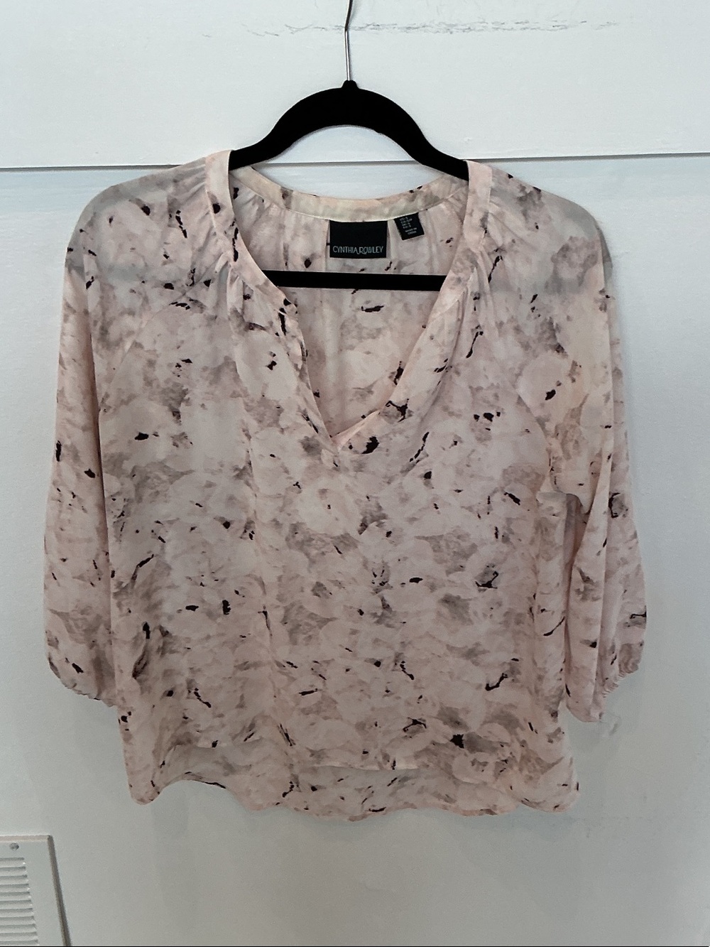 Cynthia Rowley Pale Pink Floral V-Neck Blouse
